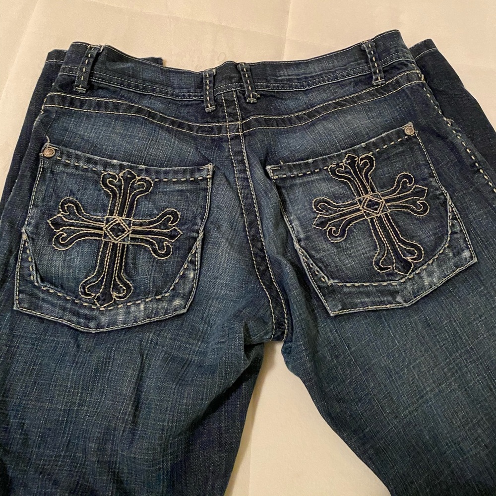 ✖️Men’s Division distressed jeans✖️